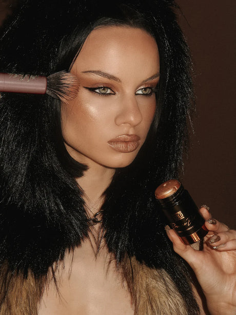 Illuminating Bronzer Stick